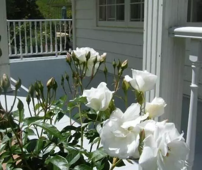 Fotos del hotel Foxgloves Bed And Breakfast:  12