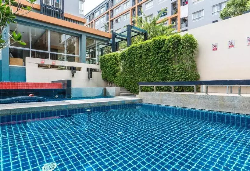 Fotos del hotel The Grass Serviced Suites:  16
