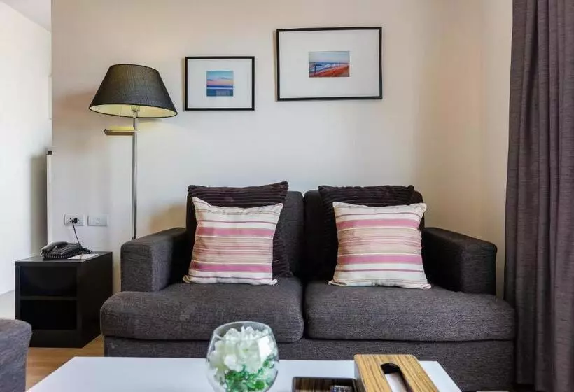 Fotos del hotel The Grass Serviced Suites:  12