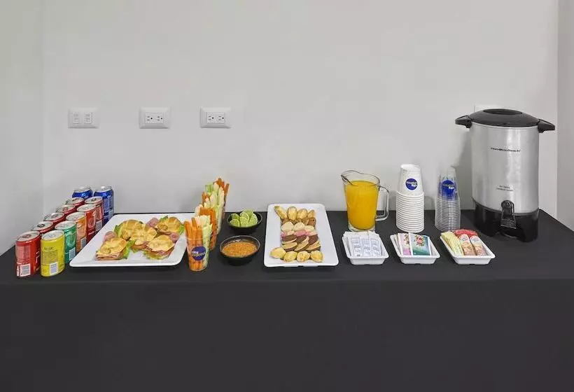 Fotos del hotel City Express Junior Aguascalientes Centro:  4