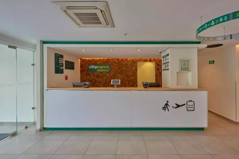 Fotos del hotel City Express Junior Aguascalientes Centro:  3
