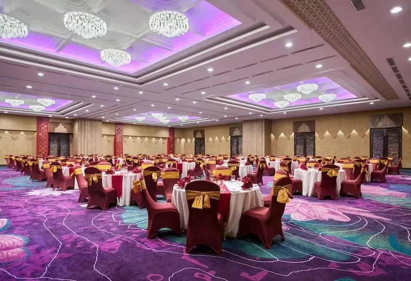 Fotos del hotel Grand Mercure Yogyakarta Adi Sucipto - Genose Ready, Chse Certified:  14