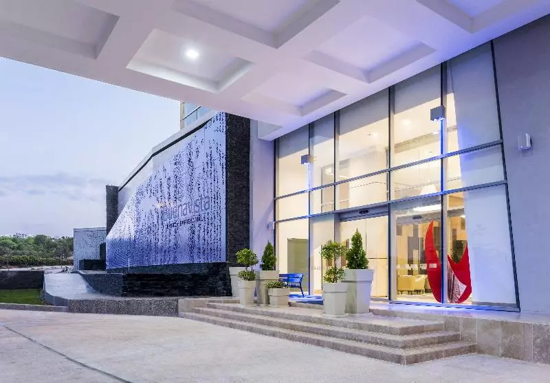 Fotos del hotel Holiday Inn Express  Barranquilla Buenavista, An Ihg:  10