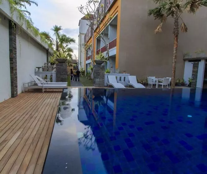 Transera Kamini Legian