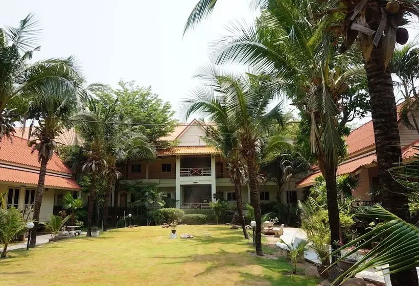 Tonwa Resort