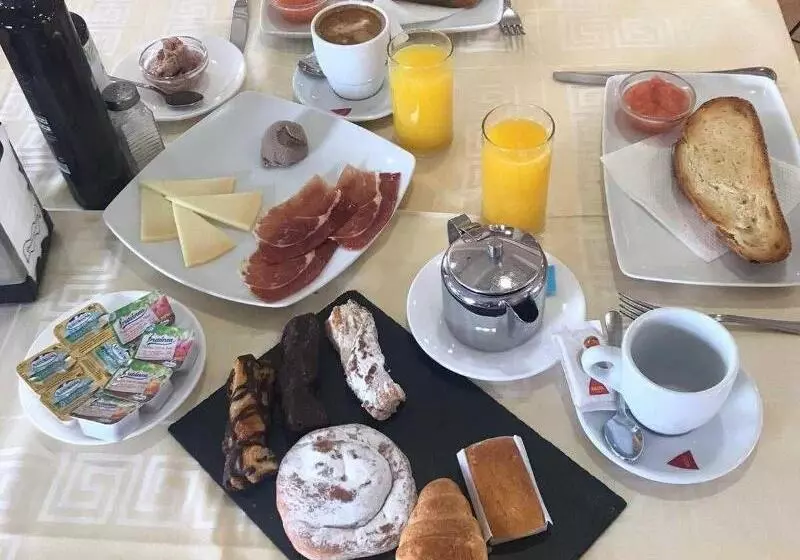 Fotos del hotel Alfonso Viii:  11