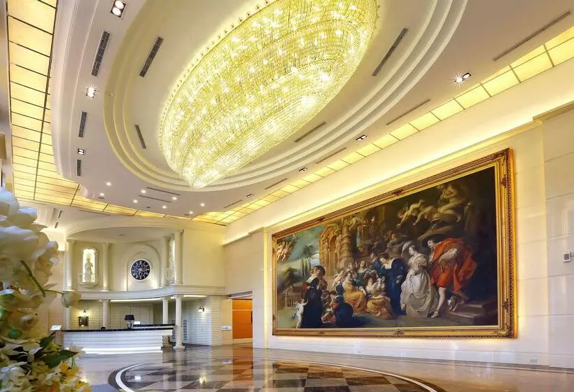 Fotos del hotel Golden Tulip Aesthetics Hotel:  12