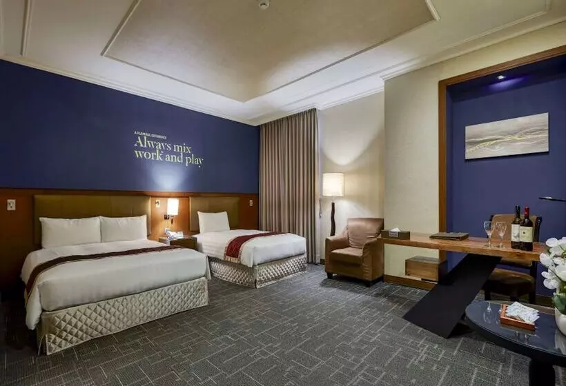 Fotos del hotel Golden Tulip Aesthetics Hotel:  18