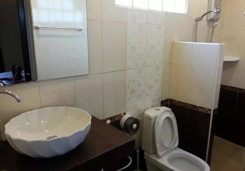 Fotos del hotel Exotic Bungalows:  10
