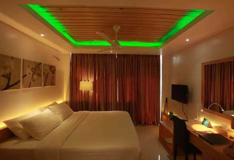 Fotos del hotel Pine Lodge:  13