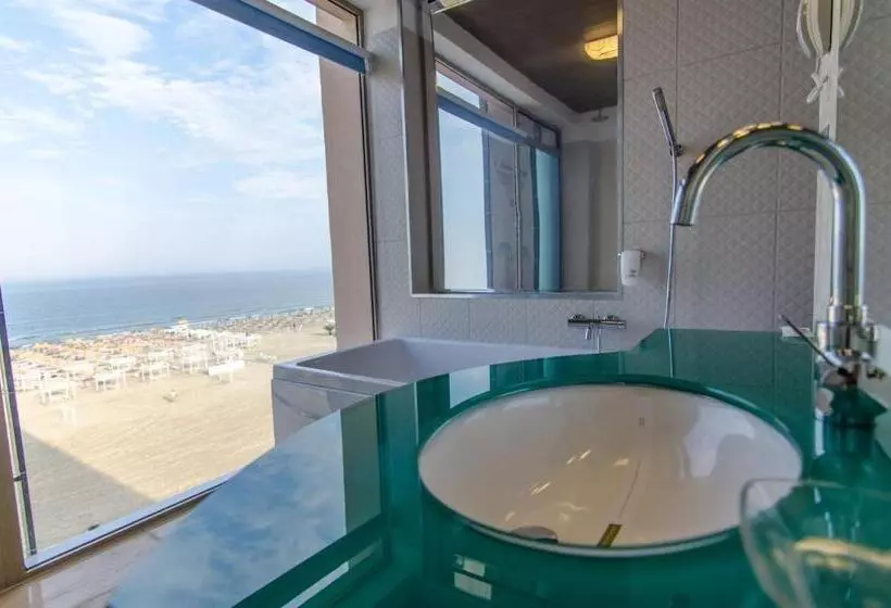 Fotos del hotel Phoenicia Luxury:  5