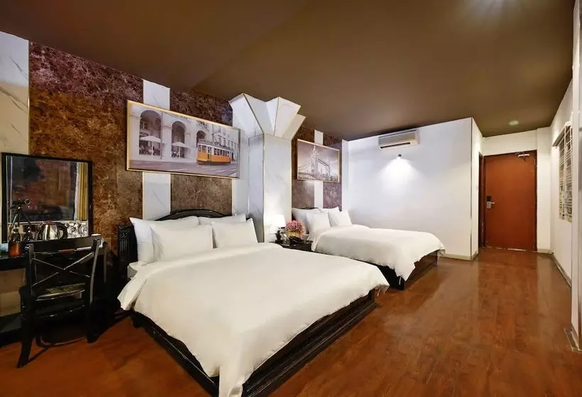 Fotos del hotel Platinum:  4