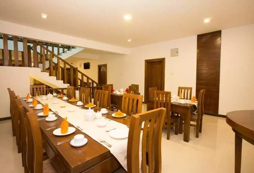 Fotos del hotel Grand Camellia:  10