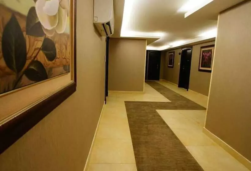 Fotos del hotel Almuhaidb Tahliya  Olaya:  15