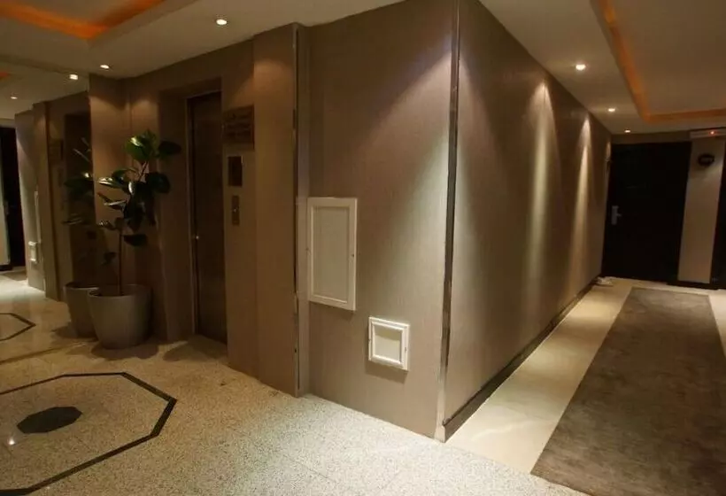 Fotos del hotel Almuhaidb Tahliya  Olaya:  13