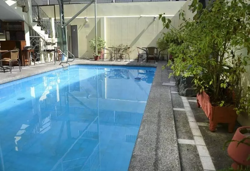 Fotos del hotel Hostal Perla Real Inn:  6