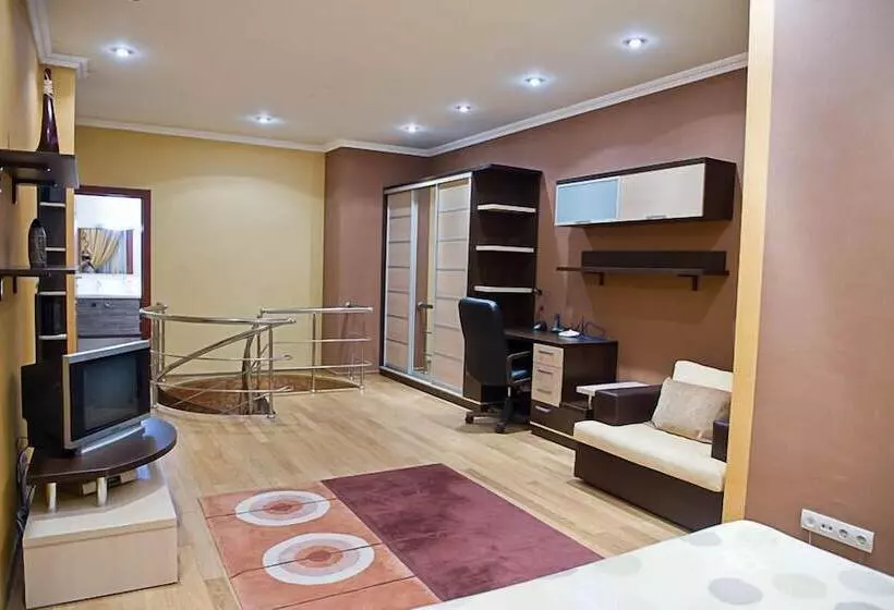 Fotos del hotel First Choice Apartments:  24
