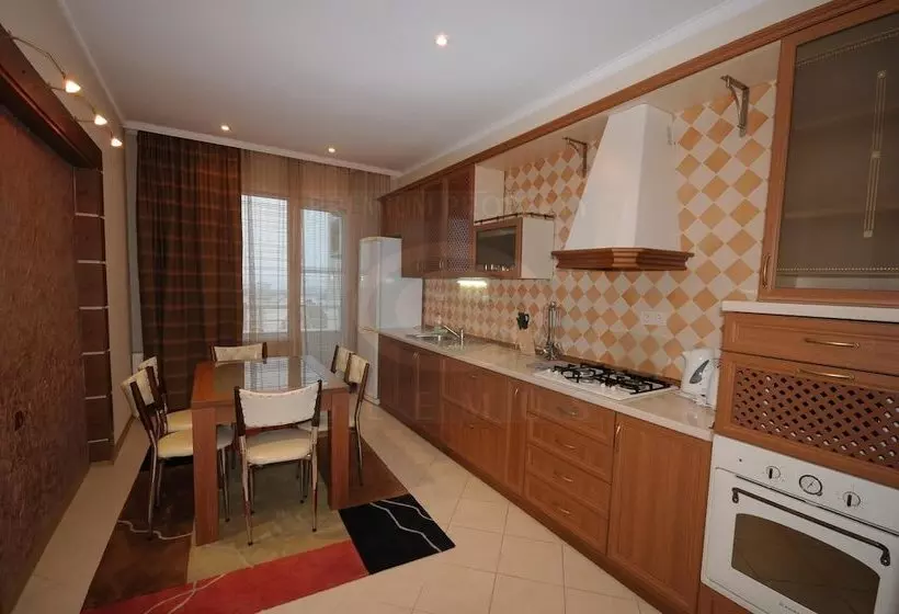 Fotos del hotel First Choice Apartments:  8