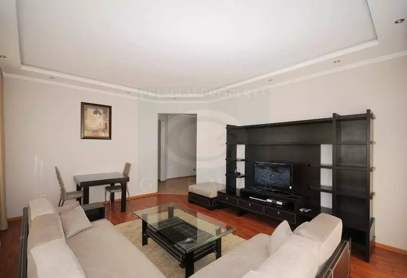 Fotos del hotel First Choice Apartments:  7