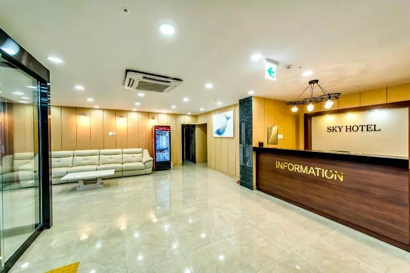 Fotos del hotel Sky:  6