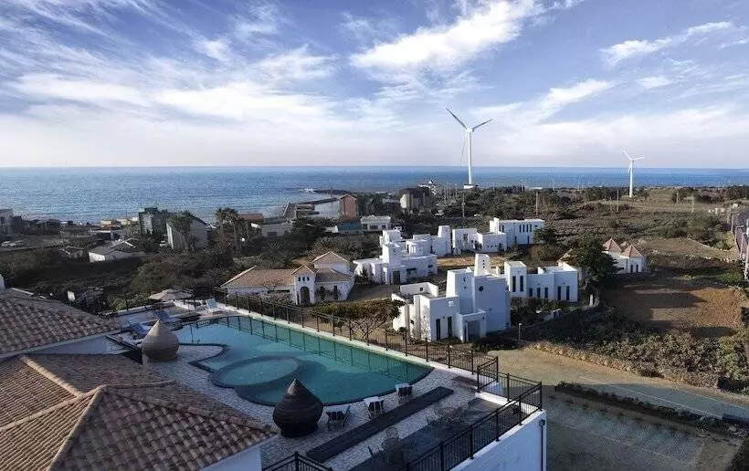 Fotos del hotel Libentia  & Pool Villa:  7