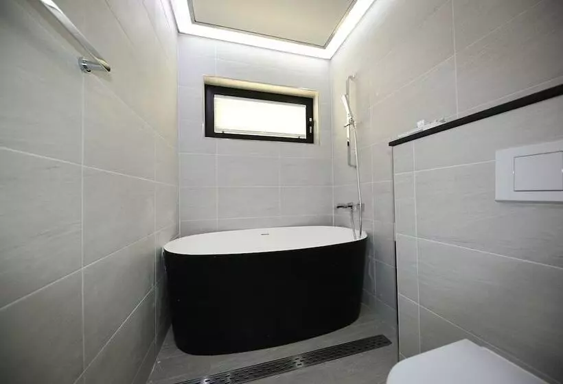 Fotos del hotel Libentia  & Pool Villa:  18