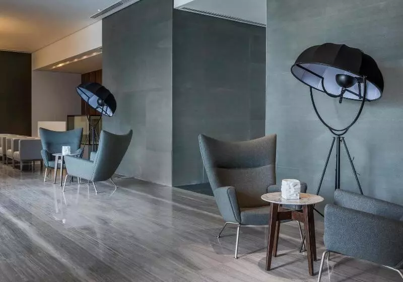 Fotos del hotel The Act  Sharjah:  19