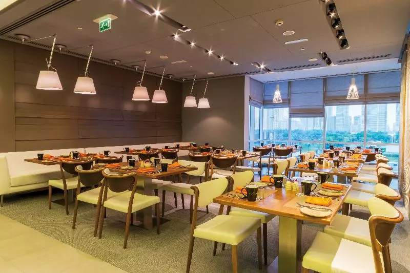 Fotos del hotel The Act  Sharjah:  15