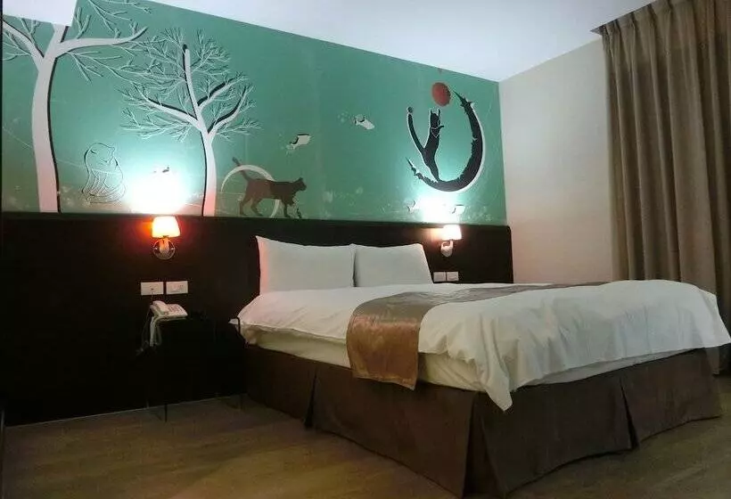 Travel Art Inn