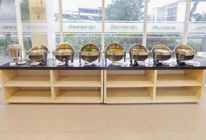 Fotos del hotel Citradream Bintaro:  8