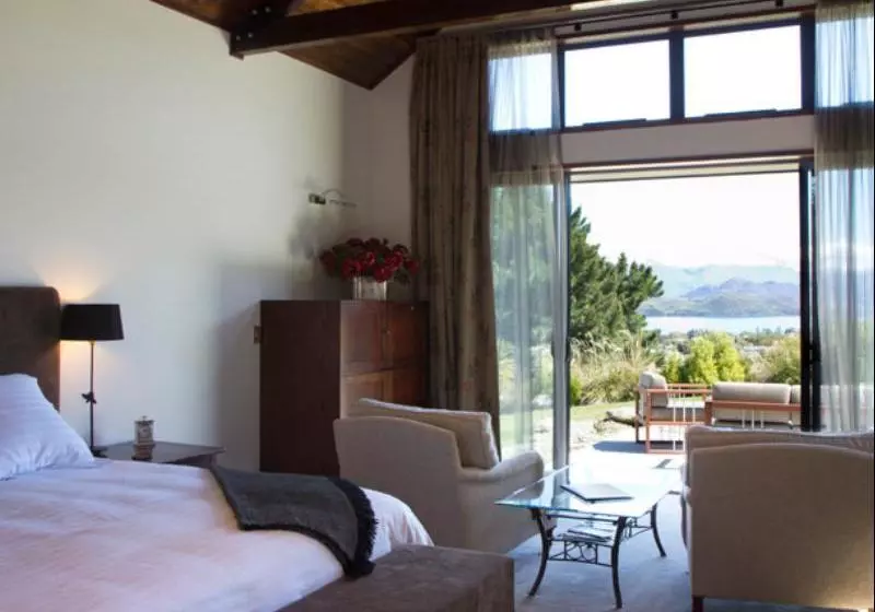 Tin Tub Luxury Lodge