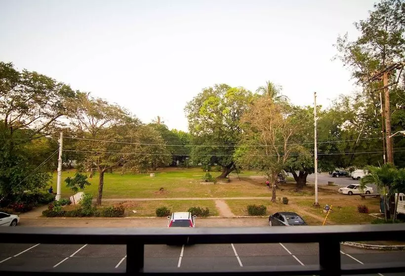 Fotos del hotel The Reef Hotel And Residences:  6