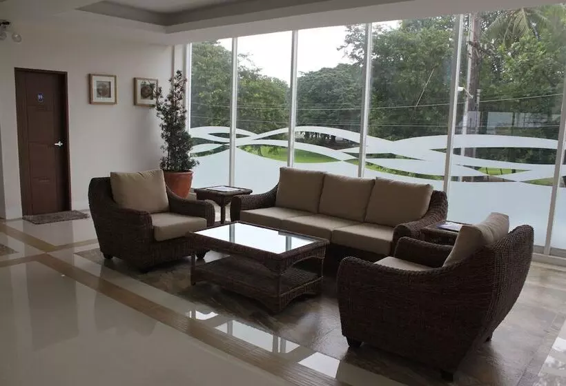 Fotos del hotel The Reef Hotel And Residences:  2