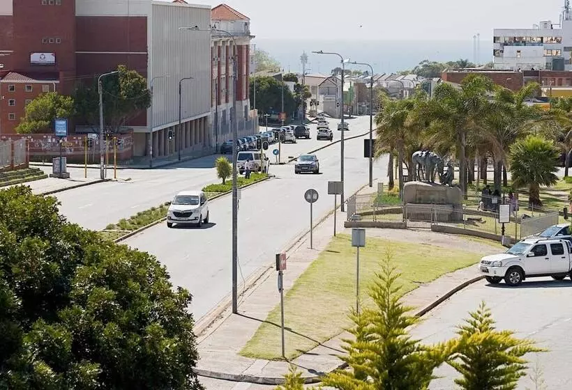 Fotos del hotel 10 On Cape Self Catering Apartments:  11