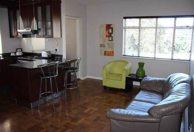 Fotos del hotel 10 On Cape Self Catering Apartments:  24