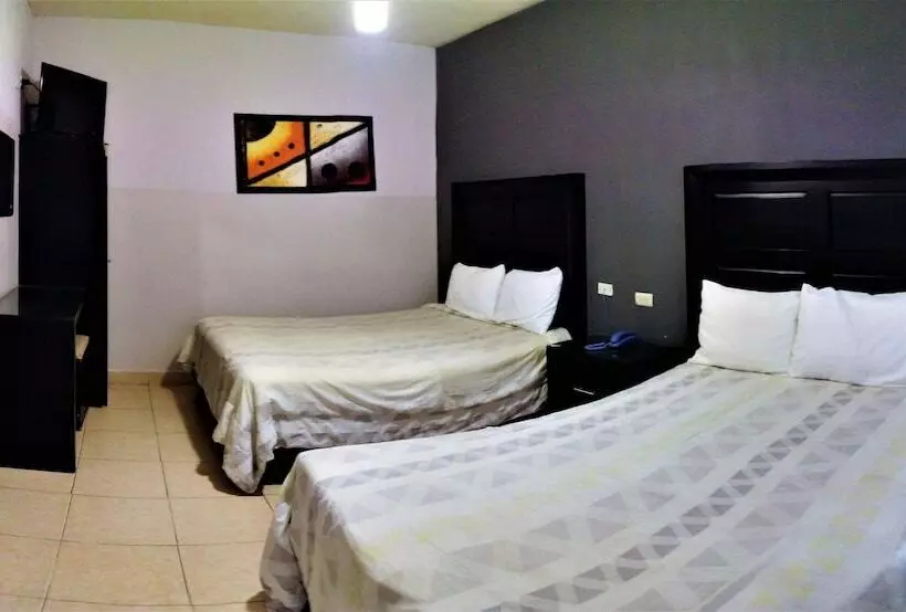 Fotos del hotel Laguna Inn:  19