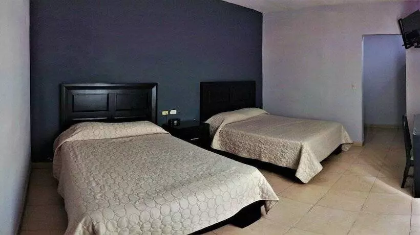 Fotos del hotel Laguna Inn:  23