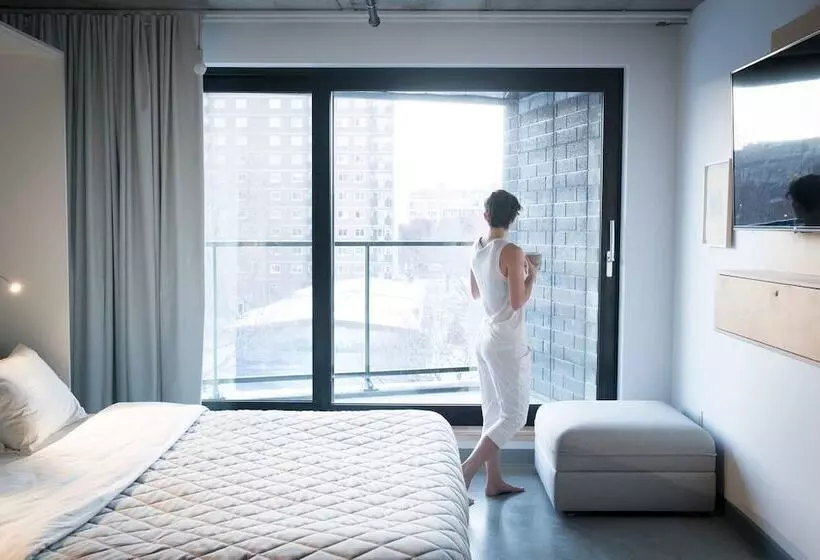 Boxotel Montreal