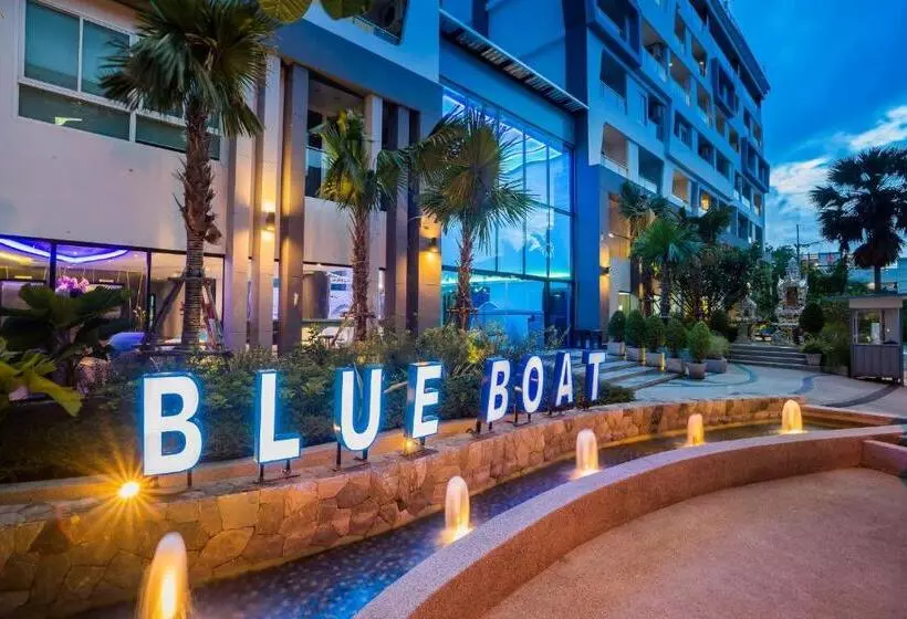Blue Boat Design