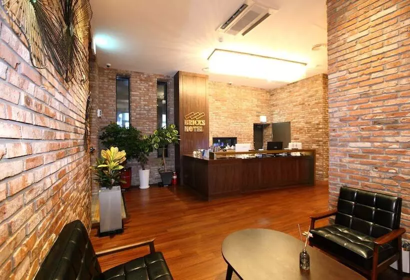 Fotos del hotel Bricks:  6