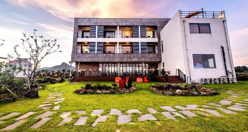 Fotos del hotel Lucid M:  21