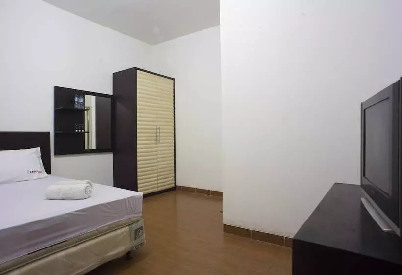 Fotos del hotel Reddoorz @ Kebayoran Lama Selatan:  6