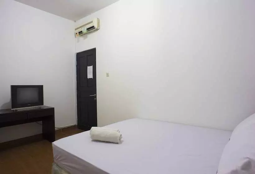 Fotos del hotel Reddoorz @ Kebayoran Lama Selatan:  9