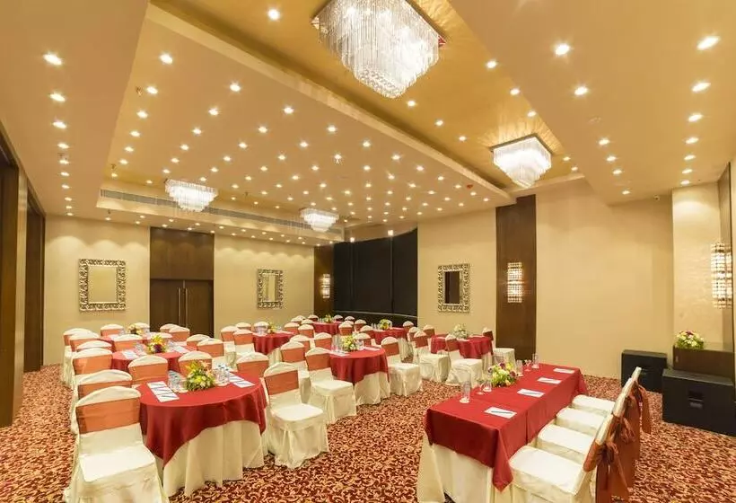 Fotos del hotel Golden Tulip Saltlake Kolkata:  14