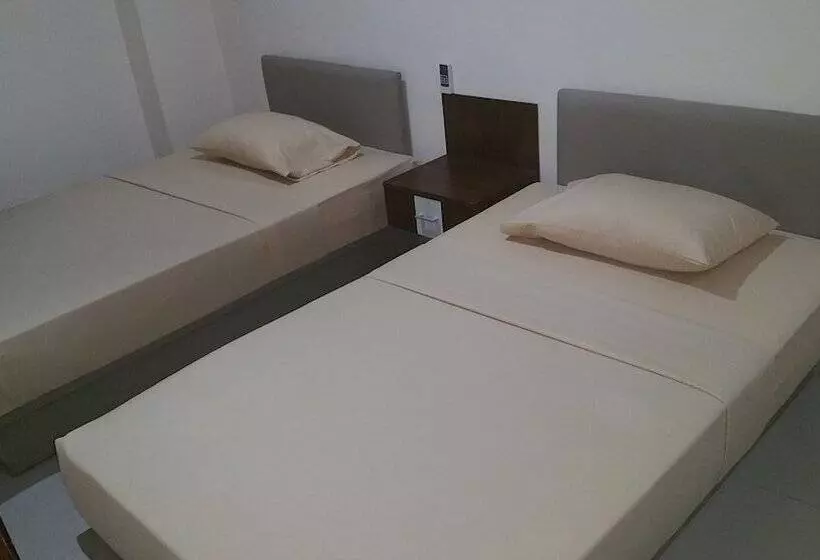 Fotos del hotel Legenda Beril Hostel:  2