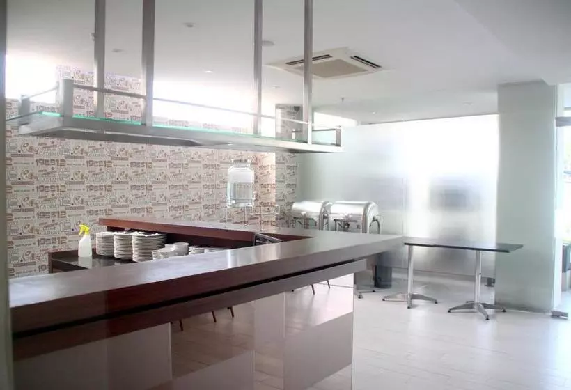 Fotos del hotel Zen Rooms Kusuma Bangsa:  5