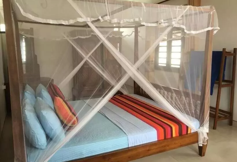 Samaru Beach House