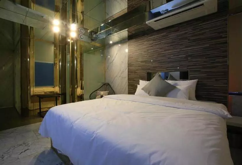 Fotos del hotel The Ace:  17