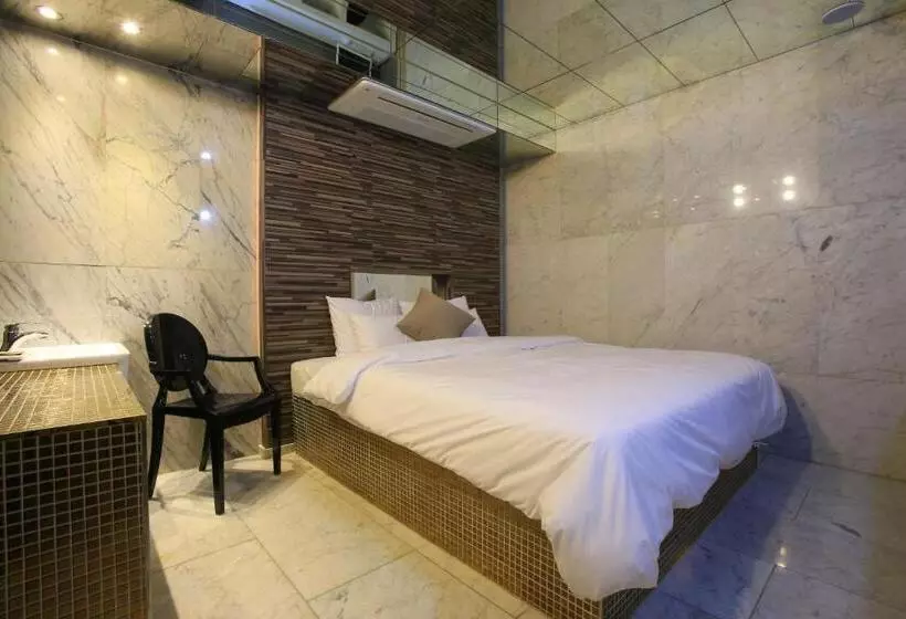 Fotos del hotel The Ace:  11