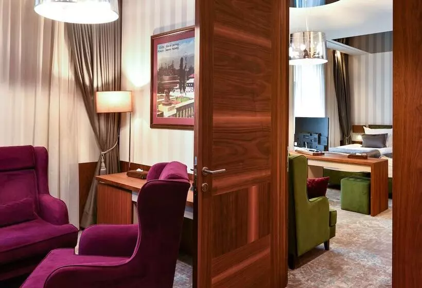 Fotos del hotel Heritage Hotel Krone:  2